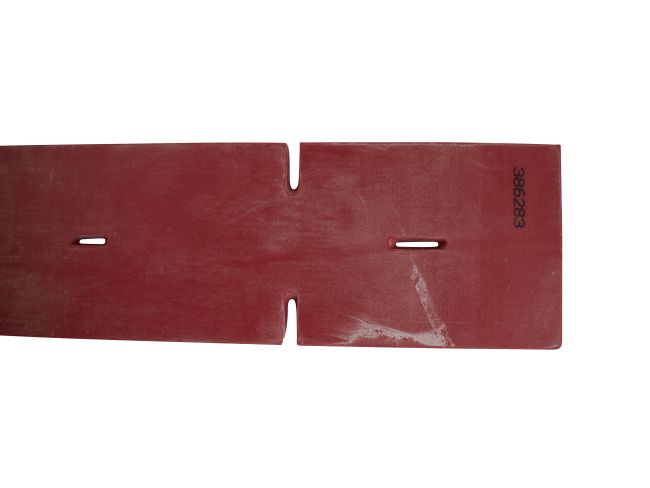 Produktbild Sauglippe vorne für Tennant 8300 mit Schrubbaggregat 1000